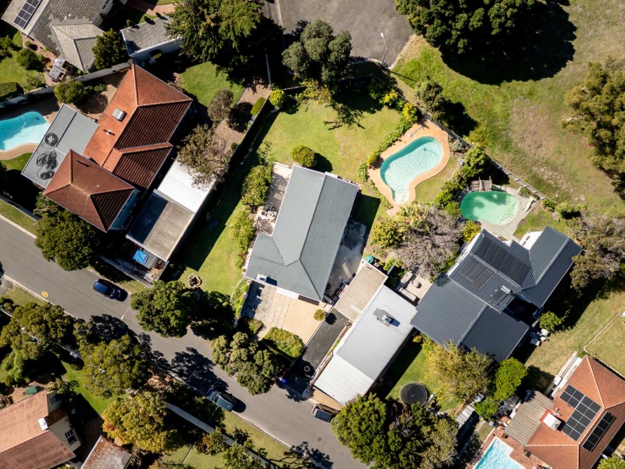 4 Bedroom Property for Sale in Kirstenhof Western Cape
